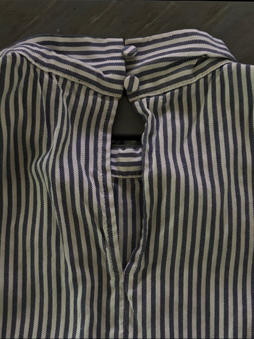 Ann Taylor Stepped Tie-Neck Sleeveless Blouse - Picture 3 of 3